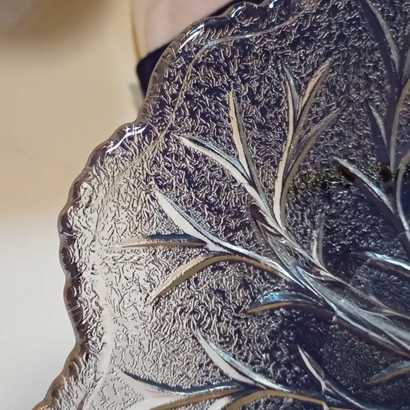 TREE OF LIFE VINTAGE INDIANA SERVING PLATE, CLEAR CUT GLASS - Picture 3 of 7